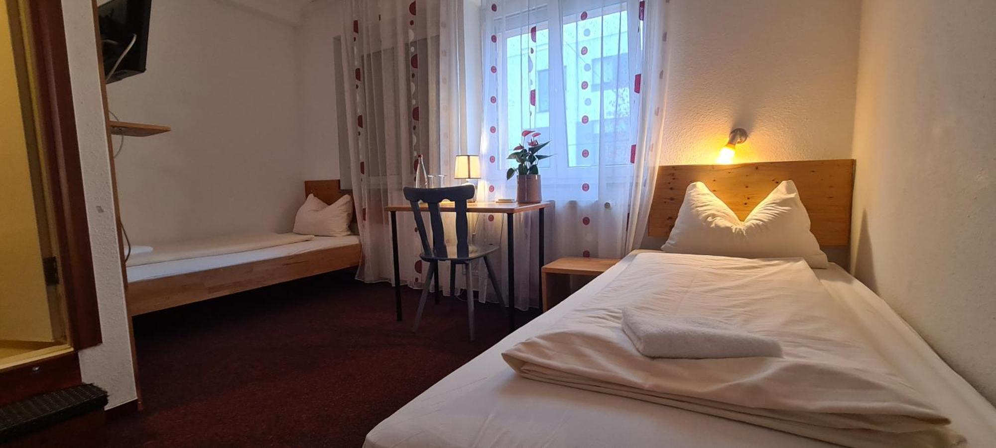Hotel Lamm Stuttgart Room photo