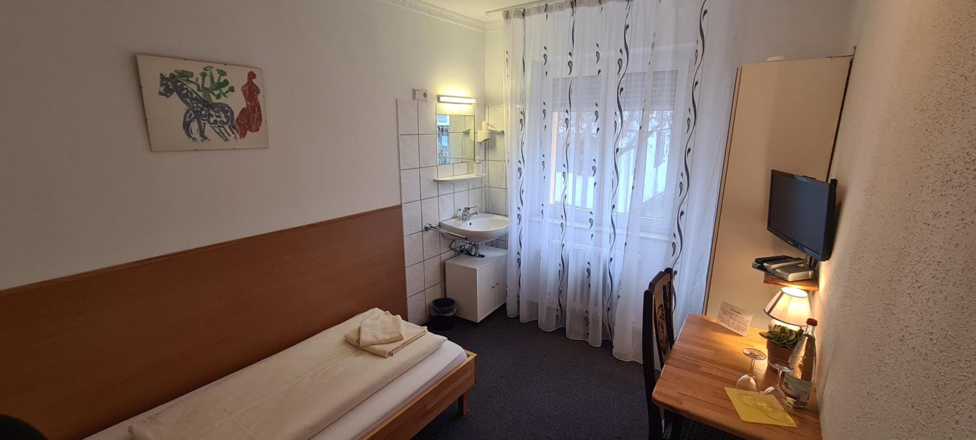 Hotel Lamm Stuttgart Room photo